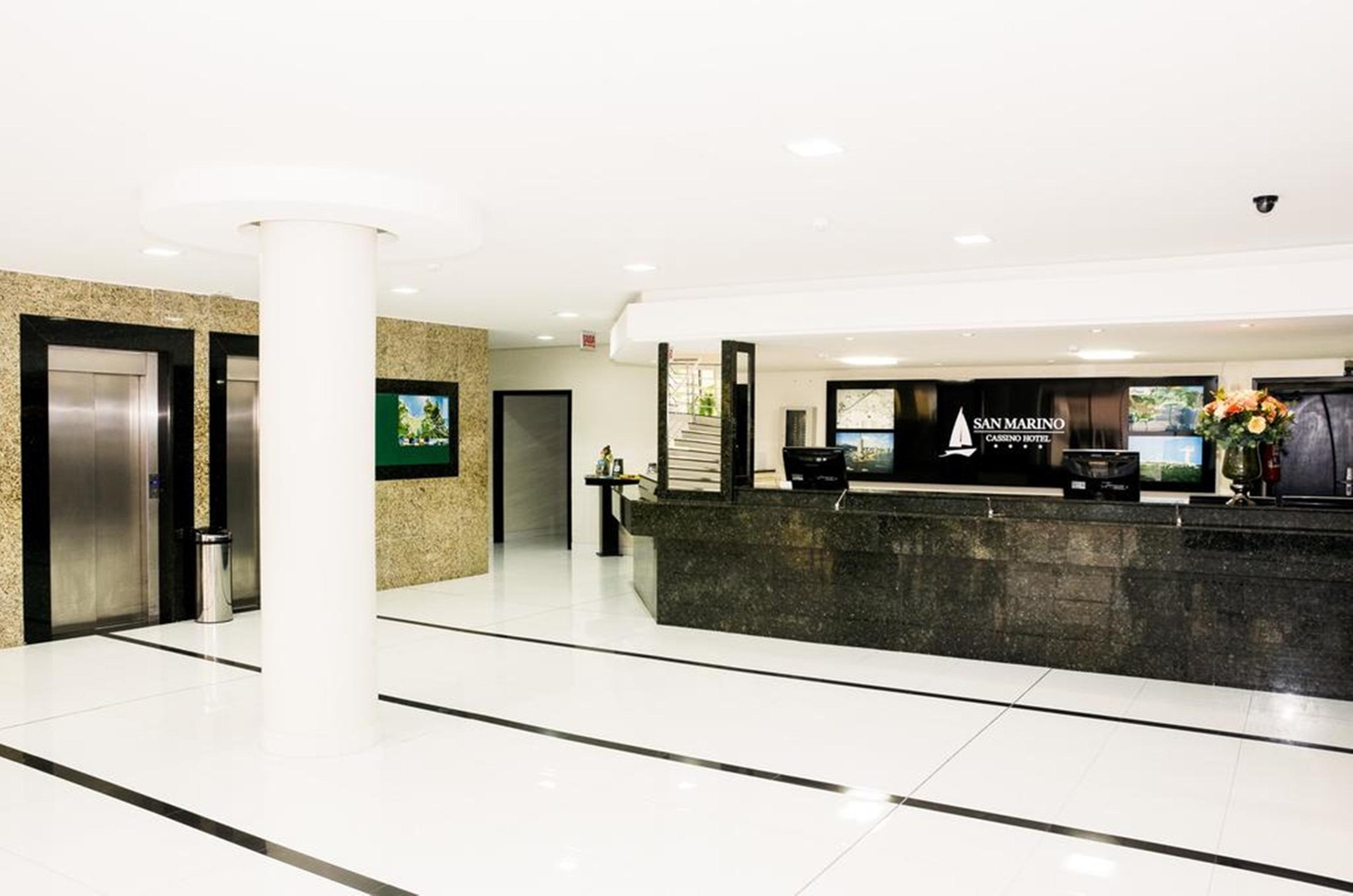 San Marino Cassino Hotel บัลเนอาริโอ กังโบริว ภายนอก รูปภาพ